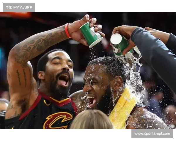 勇士力克湖人 詹姆斯缺阵戴维斯独木难支 勇士力克湖人 詹姆斯缺阵戴维斯独木难支